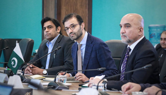 Federal Minister for Climate Change & Environmental Coordination Ahmed Irfan Aslam (c), chairs a roundtable meeting on September 14, 2023. — X/Ministry of Climate Change, Govt of Pakistan