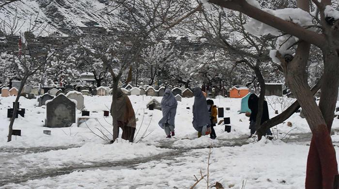 Dwellers of snow-hit upper Kaghan leave for warm abodes - Vimarsana News