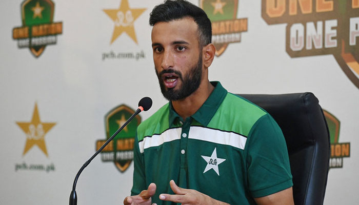 Pakistans captain Shan Masood speaks during a press conference at the Gaddafi Cricket Stadium in Lahore on November 29, 2023. —AFP