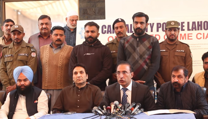 SP OCU South Aftab Phularwan speaks with the reporters at the Model Town in Lahore in this still on December 5, 2023. — Facebook/Organized Crime Unit Lahore