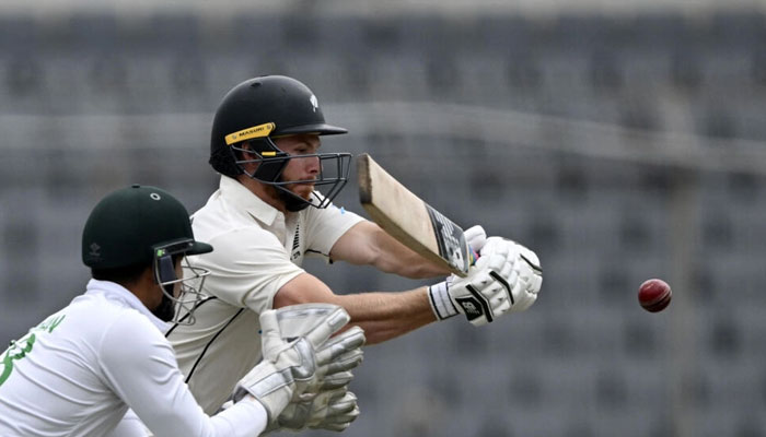 New Zealands Glenn Phillips helped lift New Zealand from a precarious 55-5 at the start of the day to 180 all out. — AFP File
