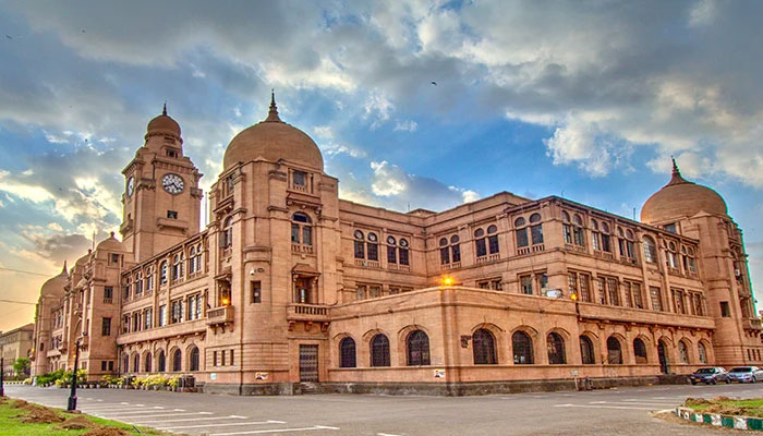 The Karachi Metropolitan Corporation’s (KMC) building in Karachi.  — APP File