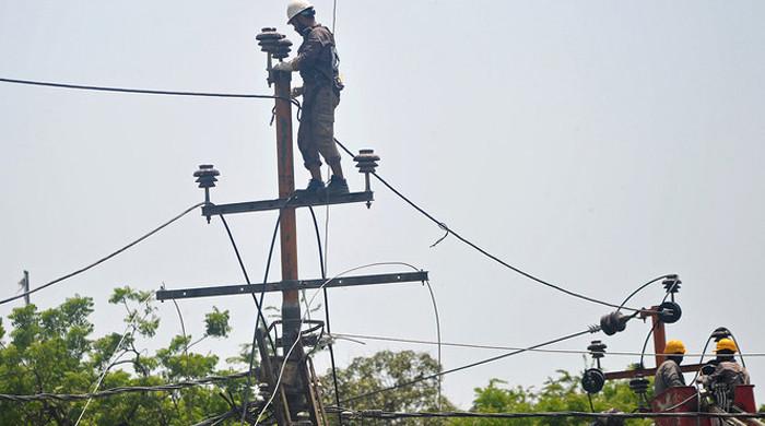 Power pilferers attack Lesco team - Vimarsana News