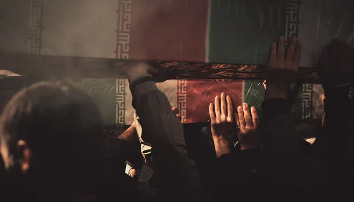 A representational image showing people burying the coffin. — Unsplash/File