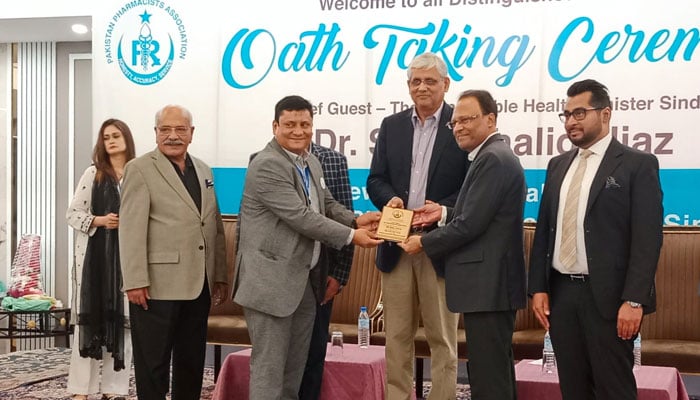 Caretaker Sindh Health Minister Dr Saad Khalid Niaz at the oath-taking ceremony of Pakistan Pharmacist Association (PPA) Sindh on Saturday. — PPA