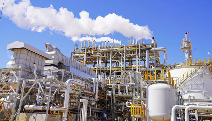 This handout photo released by the Iraqi prime minister´s office on April 1, 2023, shows a view of installations at the Karbala oil refinery in the eponymous governorate, on the date it launched operations.—AFP