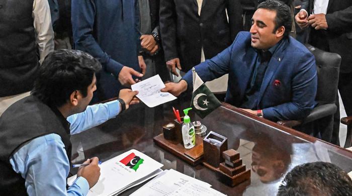 Thousands file papers as first phase of electoral process ends - Vimarsana News