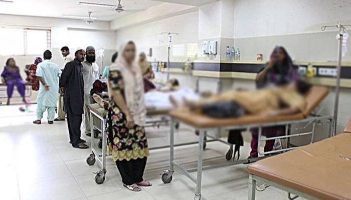 The image shows an emergency ward of a Karachi hospital. — APP/File