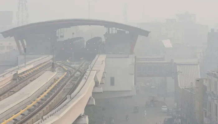 A view of heavy smog in morning hours, in Lahore following the Punjab government announcement to use facemasks on October 2, 2023. — Online