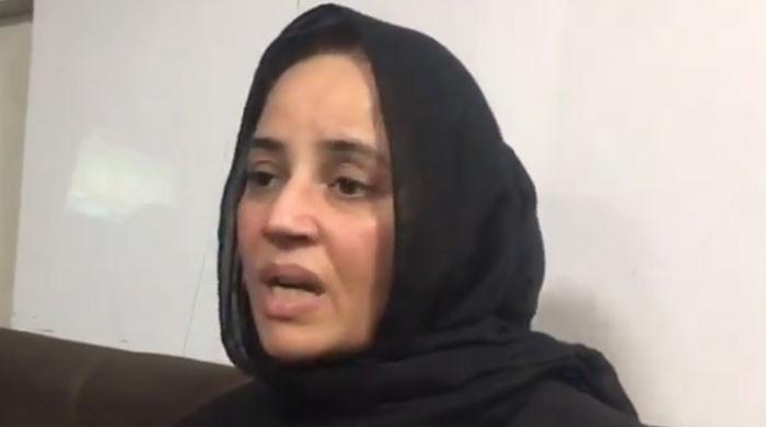 Seeking apology over May 9 riots, Zartaj Gul breaks into tears - Vimarsana News