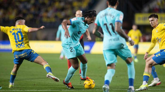 Late Gundogan penalty keeps Barca title defence alive at Las Palmas - Vimarsana News