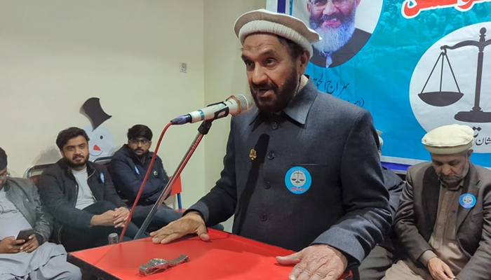 The JI candidate from NA-46 Mian Muhammad Aslam addresses party workers during the election campaign in Islamabad on January 8, 2024. — Facebook/Jamaat-e-Islami Islamabad
