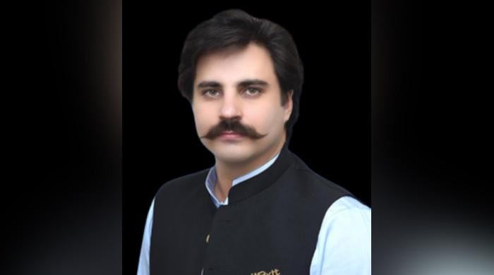 SHC allows PTI's former MNA Alamgir Khan to contest polls - Vimarsana News