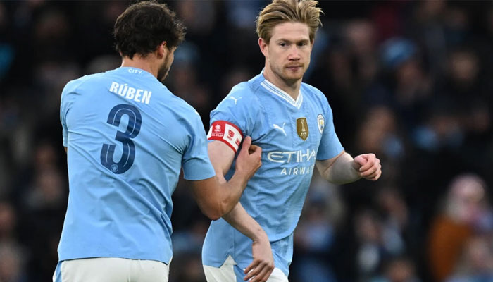 Kevin De Bruyne (right) is fit again for Manchester City after a five-month injury layoff. — AFP