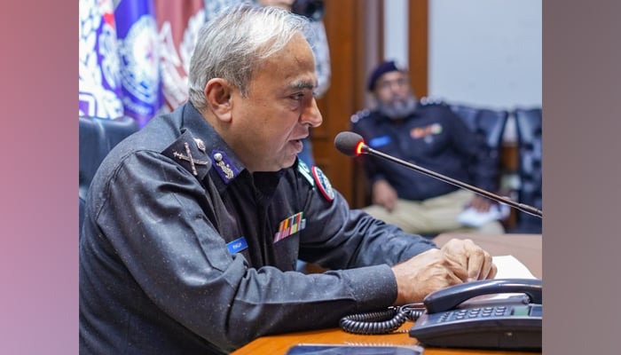 Karachi police chief Khadim Hussain Rind speaks during a meeting with the delegation of the Youth Parliament on January 4, 2024. — Facebook/Youth Parliament