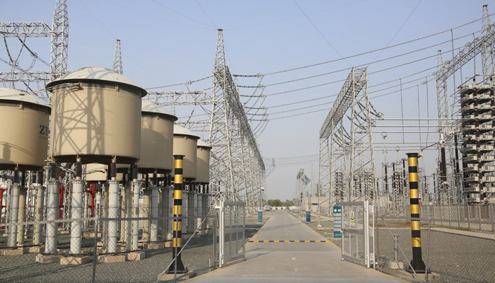 This photo shows a view of the ±660kV Matiari-Lahore high-voltage direct current (HVDC) transmission project under the China-Pakistan Economic Corridor (CPEC) on the outskirts of Lahore, Pakistan. — Xinhua/File
