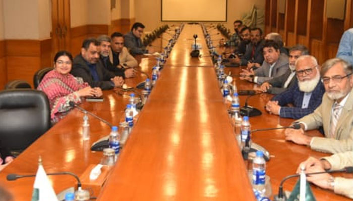 The officials of the Federation of Pakistan Chambers of Commerce & Industry (FPCCI) and the Korangi Association of Trade & Industry (KATI) are seen in the meeting. —x/FPCCI1
