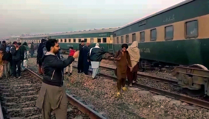 View of the site after train accident got off from railway track No casualties are reported due to slow speed, three bogies of Shalimar Express derailed from the tracks near Bin Qasim Railway in Karachi on Monday, January 15, 2024. — APP