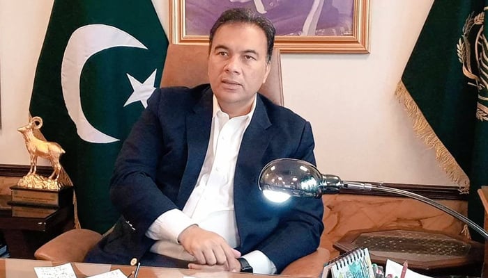 Commissioner Lahore Muhammad Ali Randhawa can be seen in this image. — X/@commissionerlhr