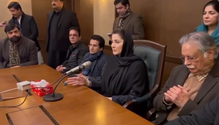 (PMLN) Senior Vice President and Chief Organiser Maryam Nawaz Addresses the PMLN election team meeting in the National Assembly constituency NA-119 Lahore on January 21, 2024. — Facebook/PML(N)