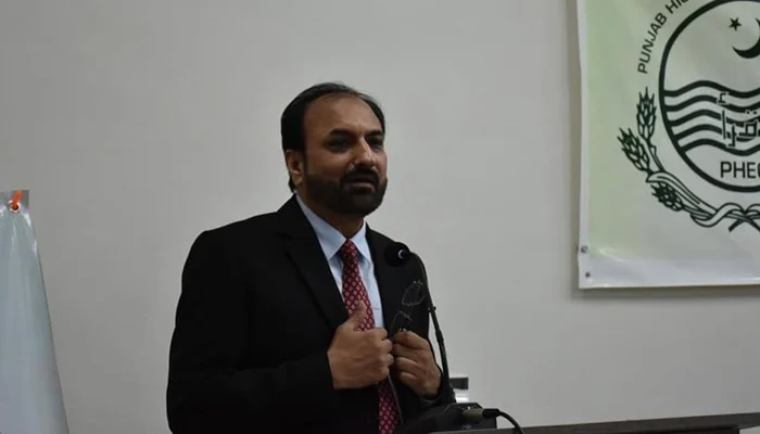 Chairman PHEC Dr Shahid Munir while addressing the closing ceremony of the three-day 15th training workshop on December 29, 2023. Facebook/Punjab Higher Education Commission-PHEC
