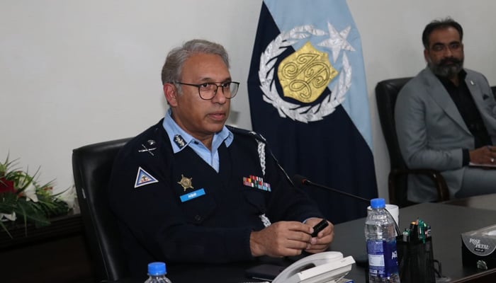 Islamabad Inspector General of Police (IGP) Dr Akbar Nasir Khan chairs a meeting in Islamabad on January 2, 2024. — Facebook/Islamabad Police