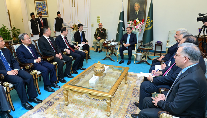 Chinese Foreign Minister Sun Weidong meets with the caretaker PM Pakistan Anwaar-ul-Haq along with the delegation in Islamabad on January 22, 2024. — X/@GovtofPakistan