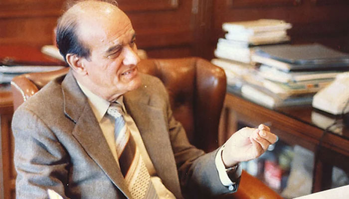 The founder of Jang Media Group, Mir Khalil–ur–Rahman, can be seen in this file photo. — Facebook/MKR Foundation