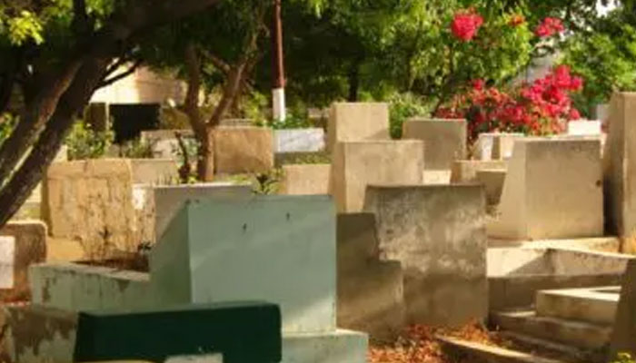An image of a graveyard in Islamabad. — APP/File