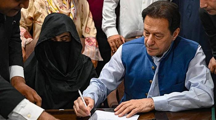 Judge who sentenced Nawaz jails Imran, wife in Toshakhana case - Vimarsana News