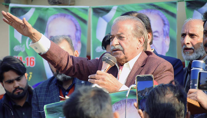 Sardar Mehtab Ahmed Abbassi, a former chief minister and governor of Khyber Pakhtunkhwa speaks during a gathering of supporters on January 21, 2024. — Facebook/Sardar Mahtab Ahmed Khan