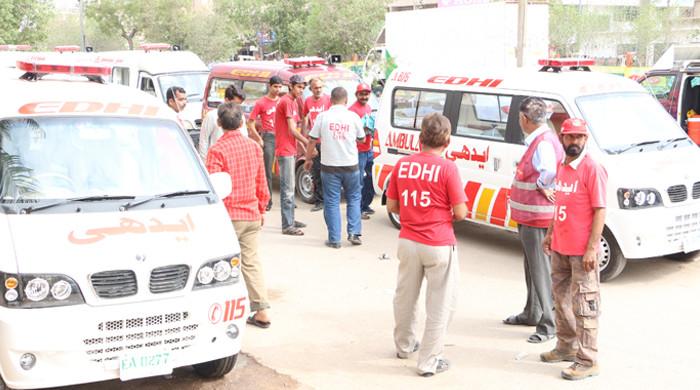 One killed, 10 injured in road mishap - Vimarsana News