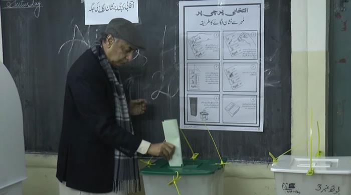 CS casts vote in City - Vimarsana News