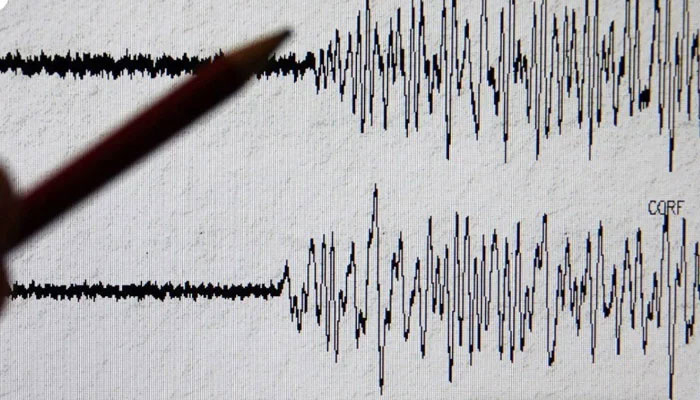 An earthquake measuring scale reading the intensity of an earthquake in this image. — Twitter/@AFP
