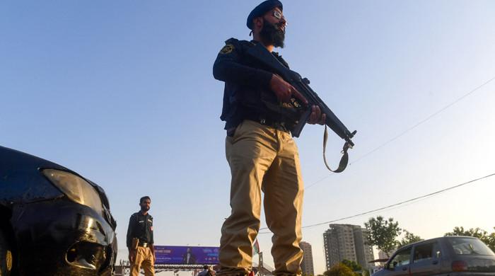 DSP suspended for assaulting journalists in Teen Talwar rally - Vimarsana News
