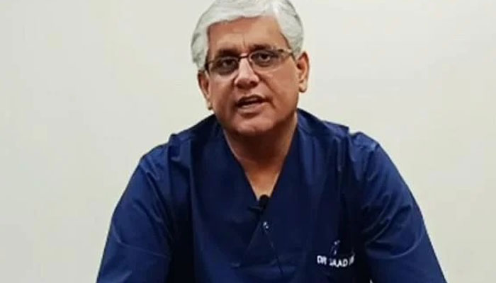 Sindh caretaker health minister Dr Saad Khalid Niaz. — Screenshot of a Facebook/Patel Hospital video released on Aug 3, 2022.