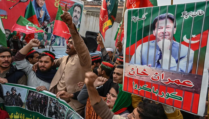 Supporters of the Pakistan Tehreek-e-Insaf (PTI) party stage a protest demanding the release of PTI leader Imran Khan. — AFP/File