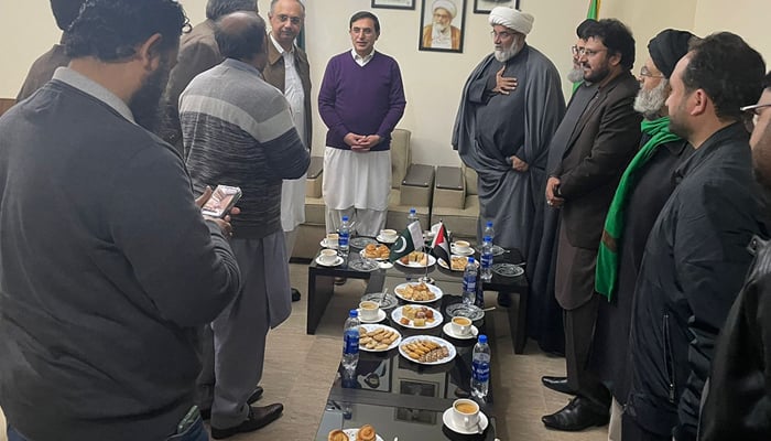 PTI delegation (left) meets with the leaders of the Majlis Wahdat-e-Muslimeen (MWM) at the Central Secretariat in Islamabad on February 18, 2024. — Facebook/H.I Allama Raja Nasir Abbas Jafri