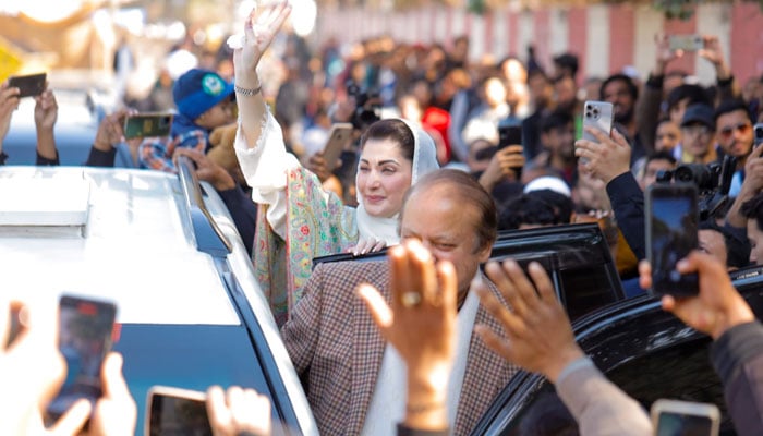 PMLN Vice President Maryam Nawaz can be seen with his father former PM Nawaz Sharif. — Facebook/ Maryam Nawaz Sharif