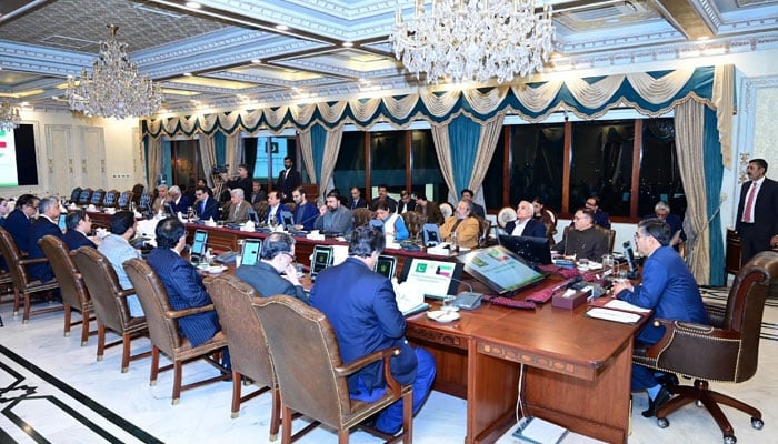 Caretaker Prime Minister Anwaarul Haq Kakar chairs the cabinet meeting on November 24, 2023. — PID