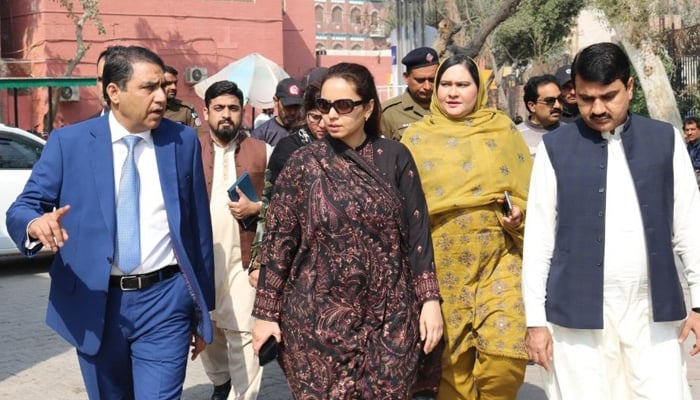 The first female commissioner of Multan Maryam Khan (c) during a visit to the Childrens Hospital Multan on February 23, 2024. — Facebook/The Childrens Hospital and The Institute of Child Health, Multan