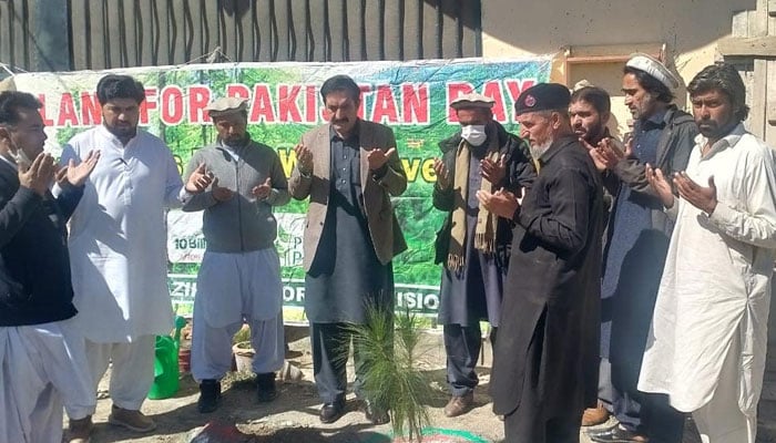 Lower South Waziristan Deputy Commissioner Nasir Khan can be seen inaugurating a plantation drive organized by the Forest Department in the district on February 23, 2024. — Facebook/Deputy Commissioner South Waziristan Lower