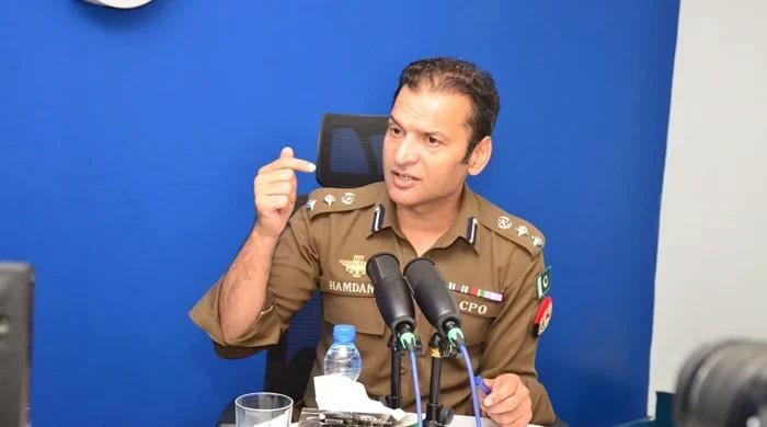 Pindi CPO suspends police official for misbehaving with woman - Vimarsana News