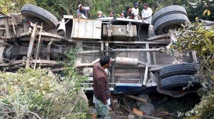 10 killed, 15 injured as bus falls into ravine in Haripur - Vimarsana News