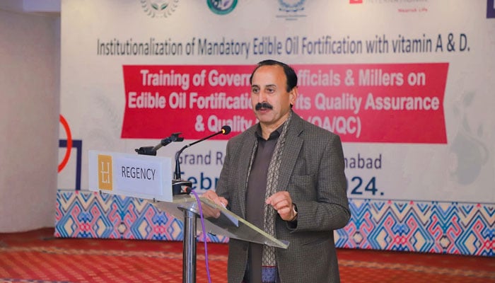 Participant  speaks during a workshop on scaling up and institutionalizing mandatory edible oil fortification on February 28, 2024. — Facebook/Mubashar Sharif
