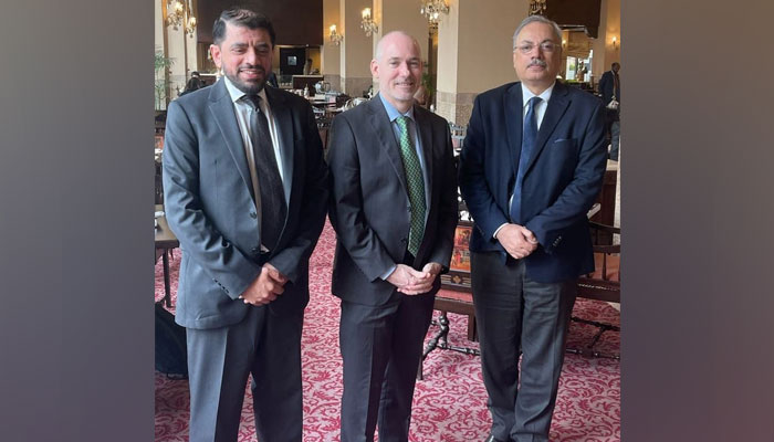 President of Pakistan Medical and Dental Council (PMDC), Prof Dr Rizwan Taj (R) possess with CEO of the Accreditation Council for Continuing Medical Education (ACCME), Dr Graham McMahon on February 29, 2024. — Facebook/Pakistan Medical & Dental Council