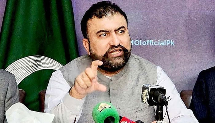 PPP leader Sarfraz Bugti speaks during a press conference. — APP/File