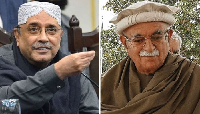 PPP Co-Chairman Asif Ali Zardari (left) and Pakhtunkhwa Milli Awami Party (PkMAP) Chief Mahmood Khan Achakzai. — AFP/Files