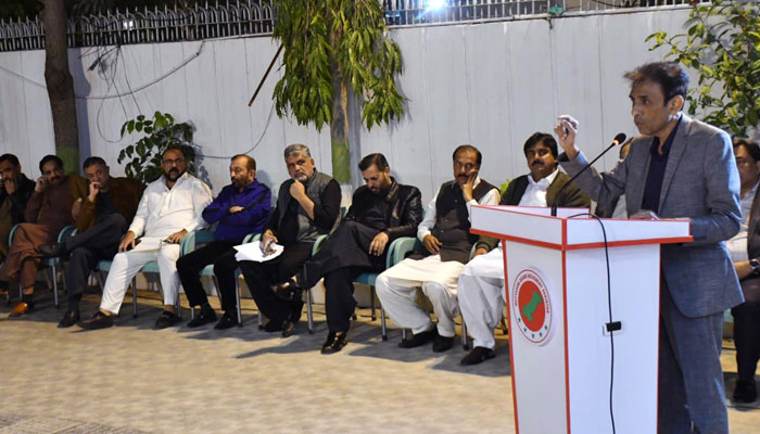 Muttahida Qaumi Movement-Pakistan (MQM-P) Convener Dr Khalid Maqbool Siddiqui addresses COC members meeting at the Central Office Pakistan House on March 6, 2024. — Facebook/MQM ( Muttahida Quami Movement)