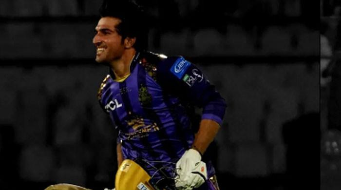 Wasim's last-ball six pushes Gladiators into playoffs - Vimarsana News